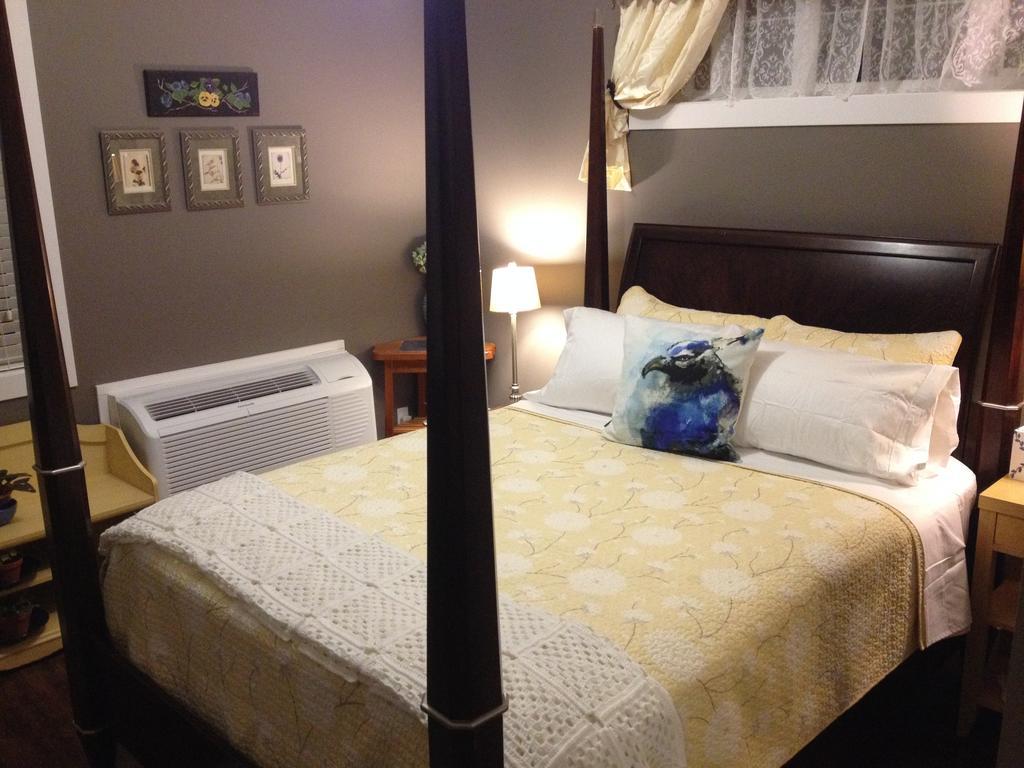 Brookside Inn Boutique Hotel Abbotsford Habitación foto
